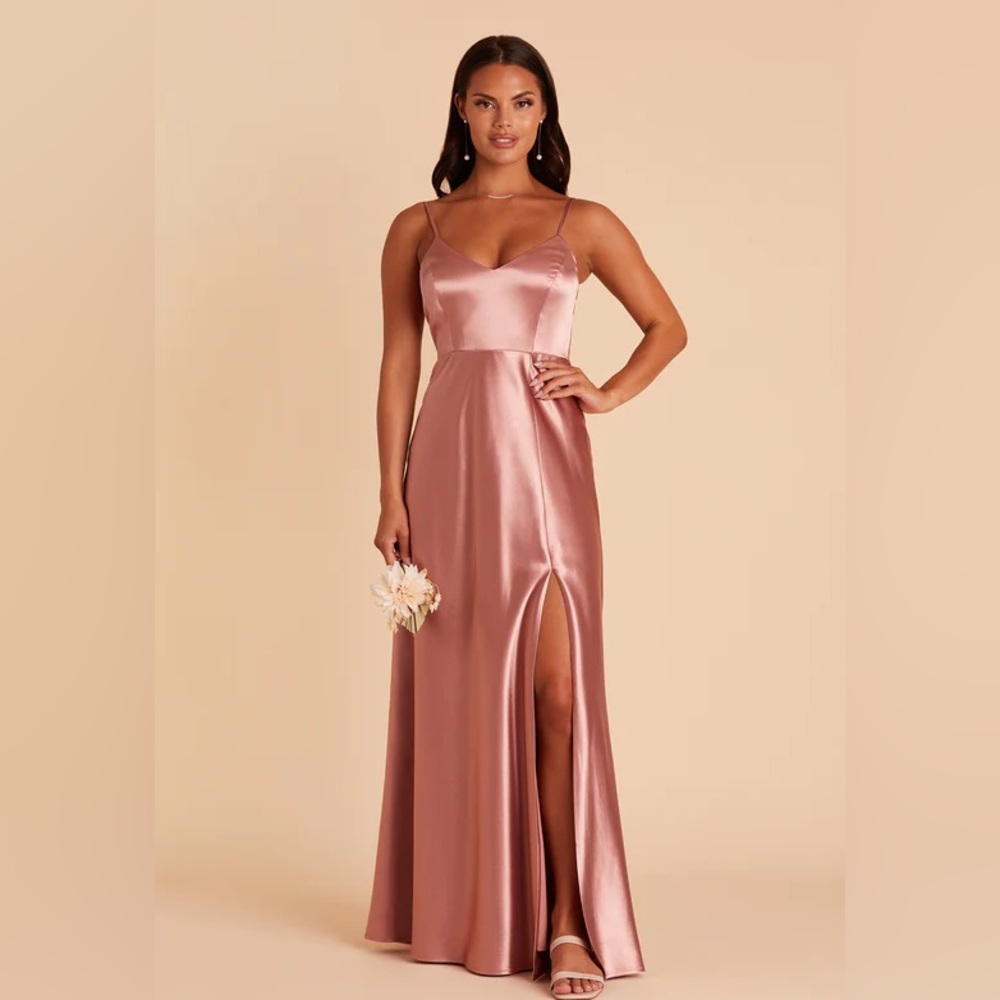 Jay Satin Dress - Desert Rose × 1
XS / DESERT ROSE BIRDY GREY